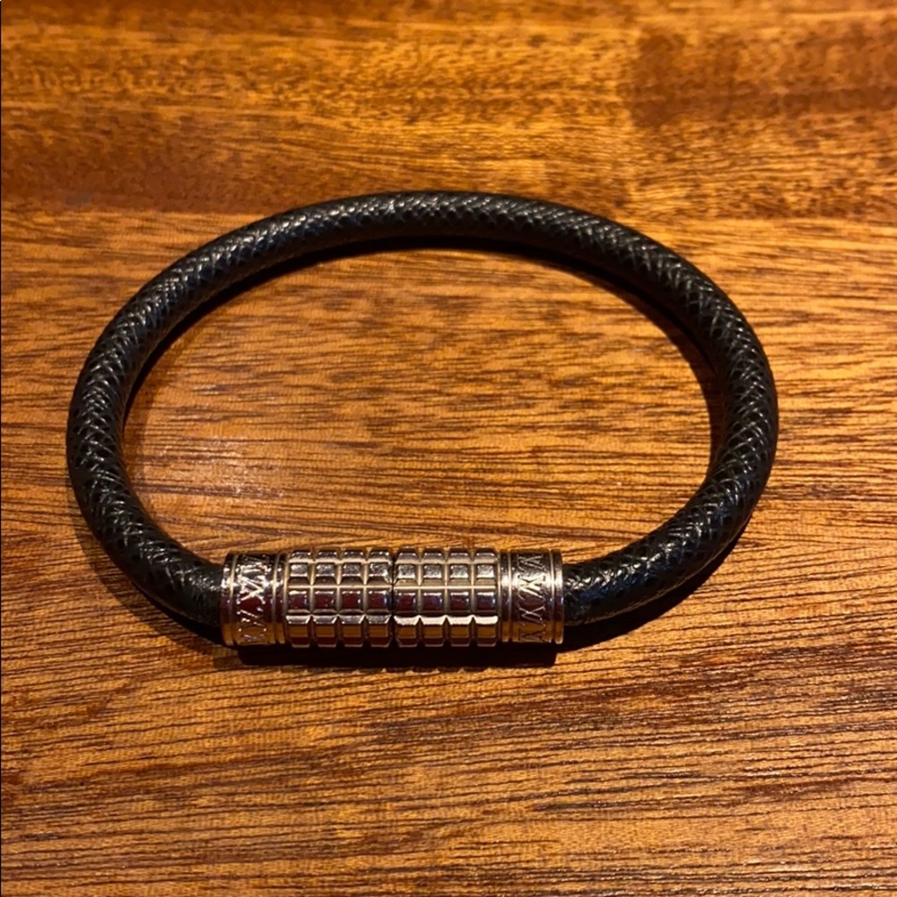 Louis Vuitton Clasp Bracelet